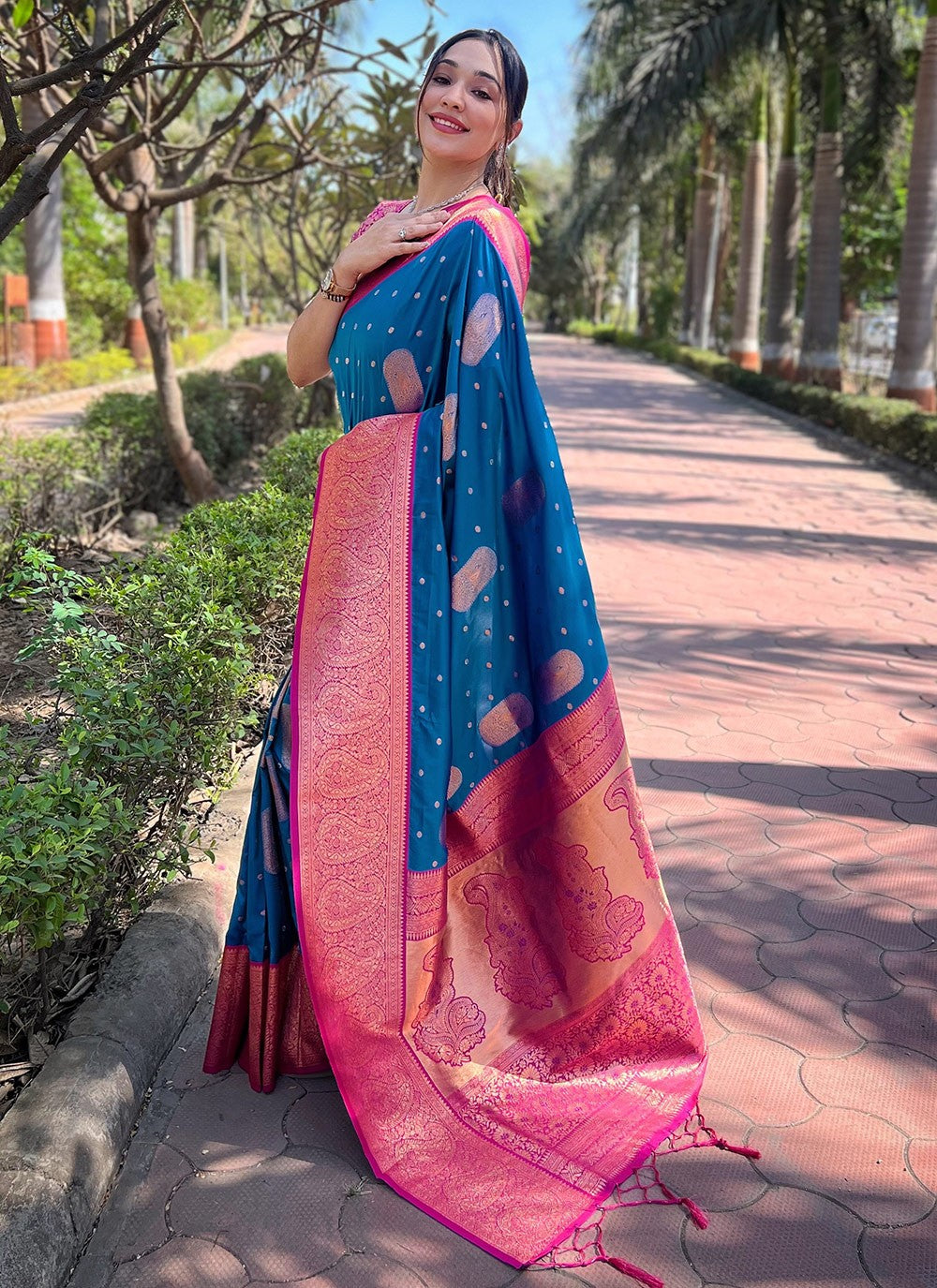 Classic Woven Silk Saree - S8093