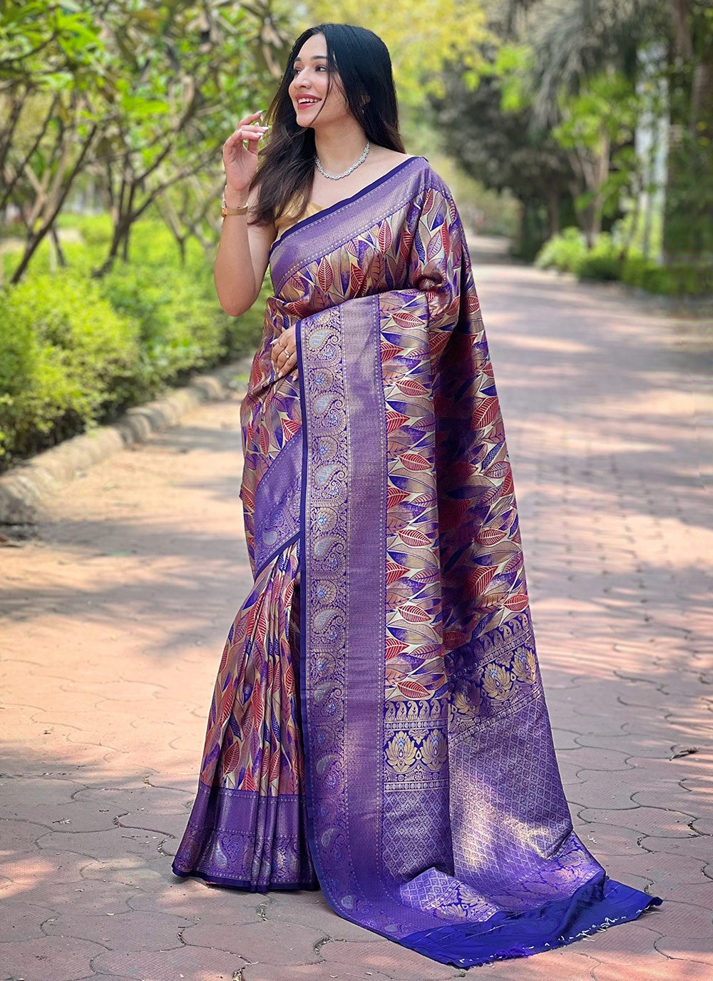 Traditional Weaving Zari Silk Saree - S6365