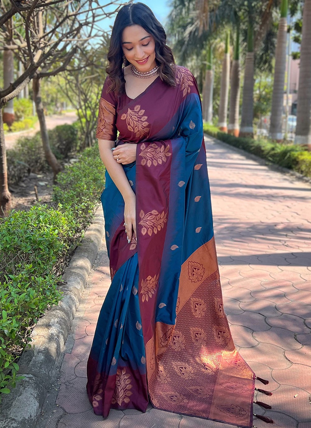 Traditional Weaving Zari Silk Saree - S8300