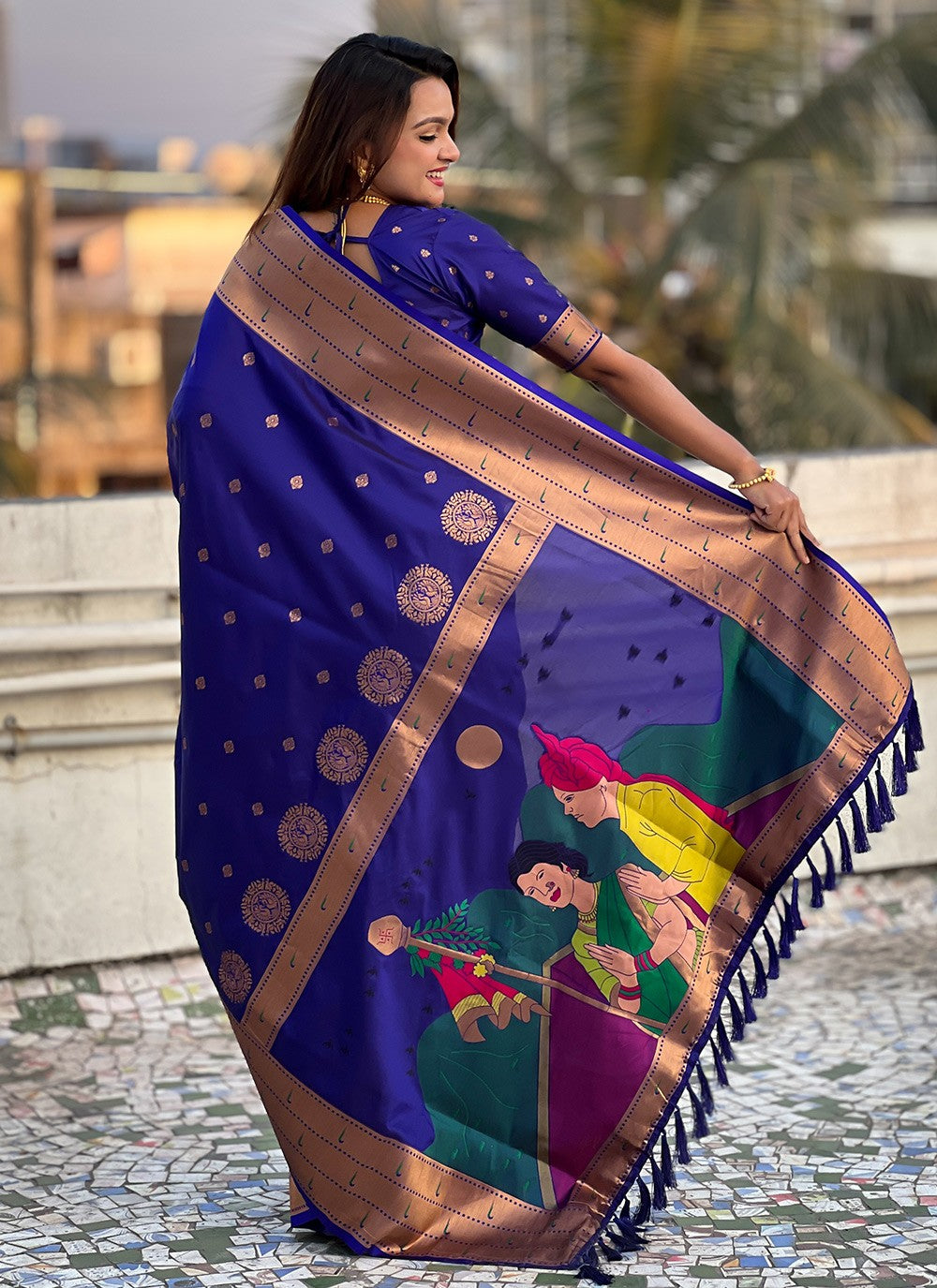 Contemporary Weaving Zari Blue Silk Saree S13557