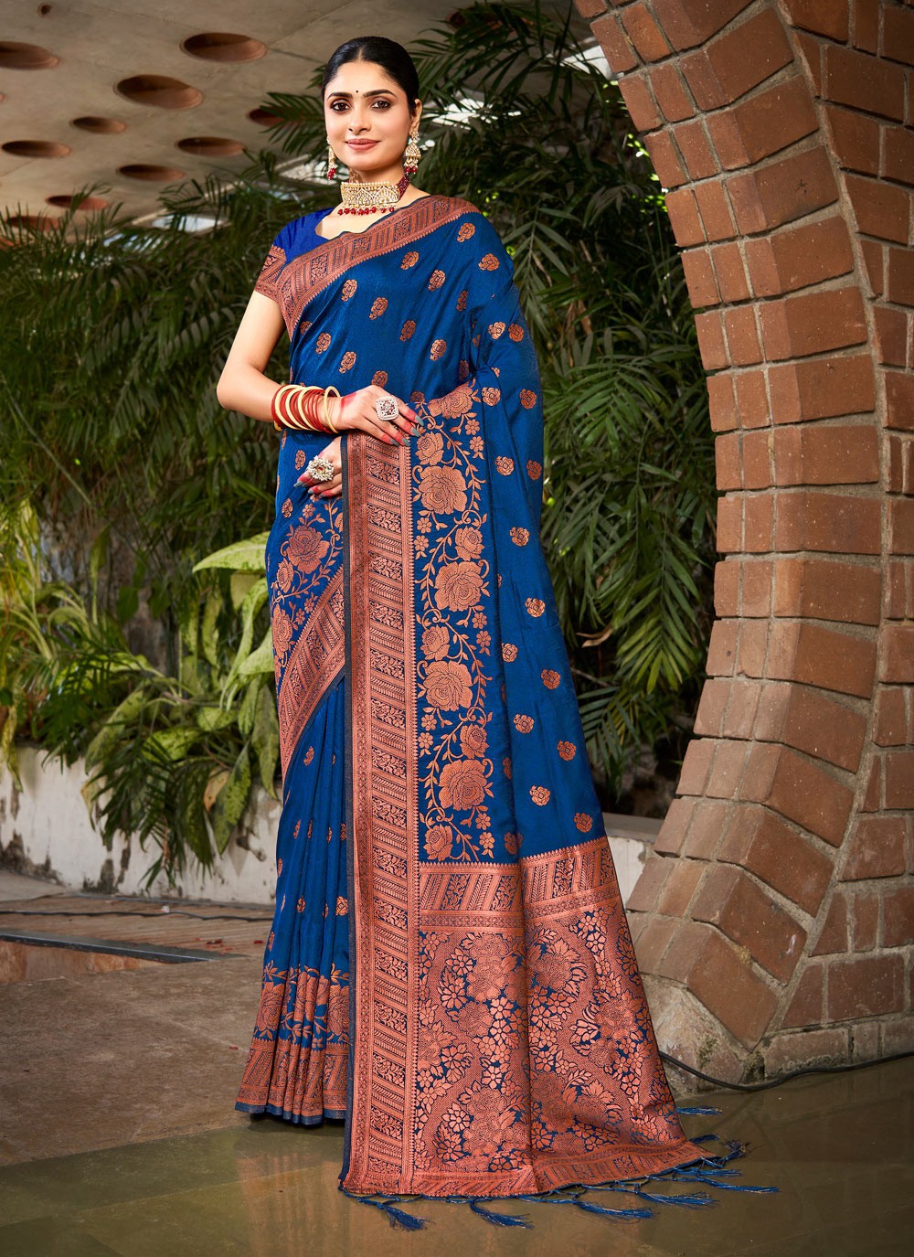 Traditional Weaving Zari Silk Saree - S5466