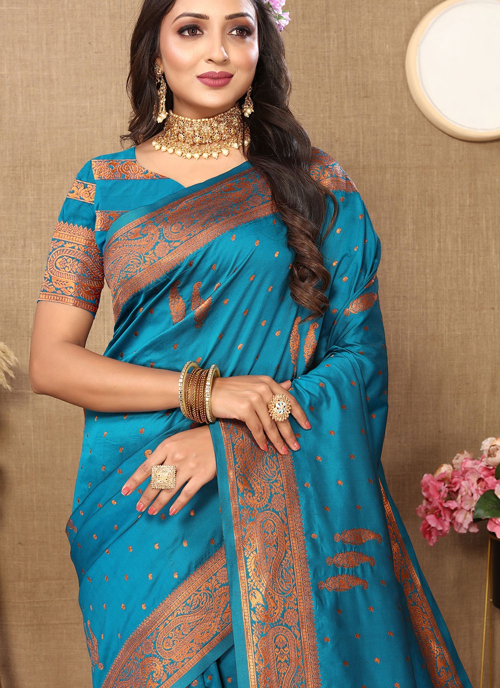 Classic Weaving Zari Silk Saree - S5472