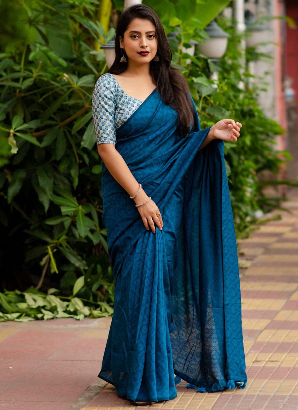 Trendy Fancy Work Chiffon Saree - S5752