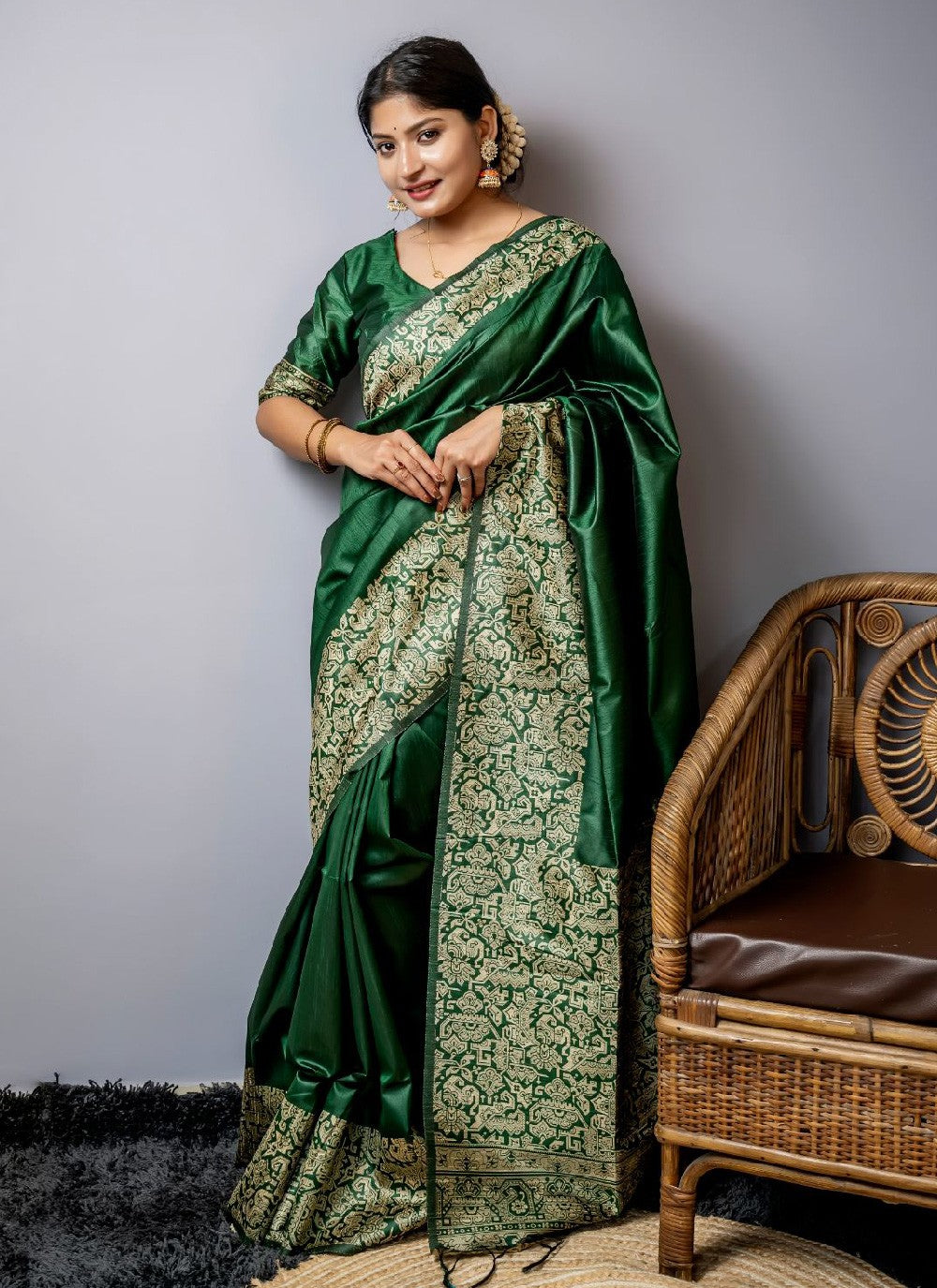 Trendy Border Work Handloom Silk, Raw Silk Saree - S3549