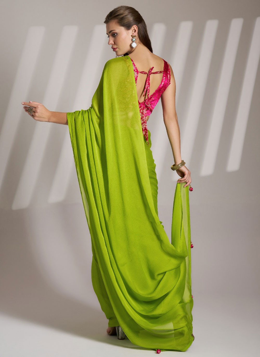 Contemporary Plain Green Chiffon Saree S13717