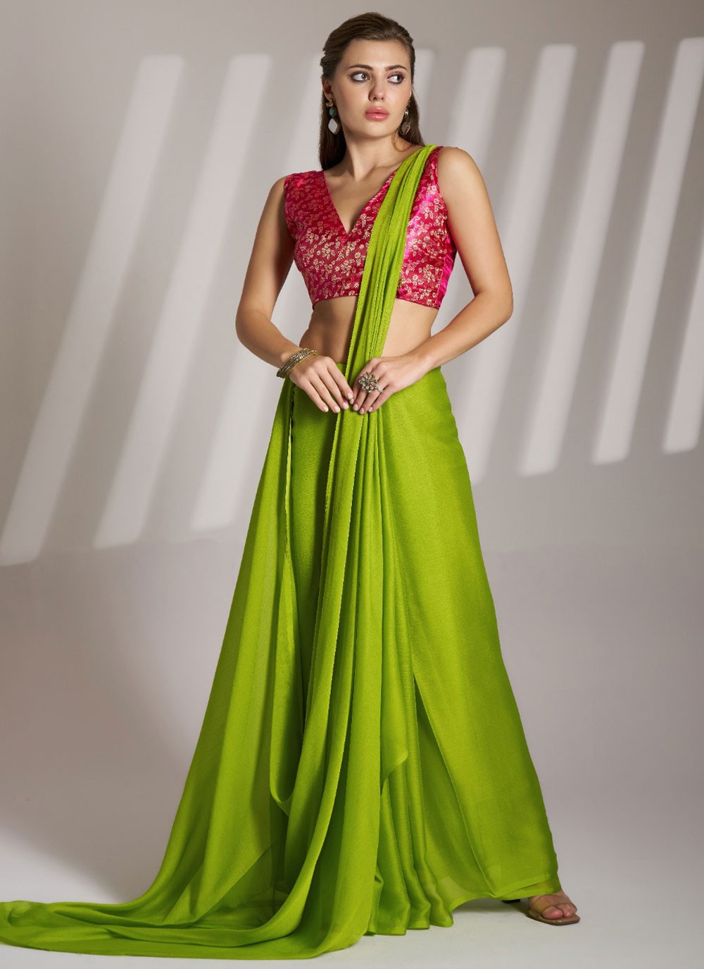 Contemporary Plain Green Chiffon Saree S13717