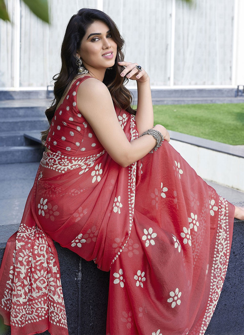 Classic Printed Chiffon Saree - S4683