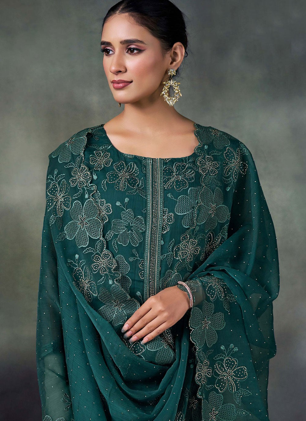 Salwar Suit Embroidered Teal Chiffon T5498