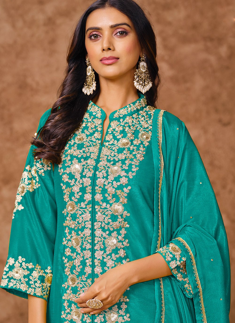 Salwar Suit Embroidered Rama Chinon T5742