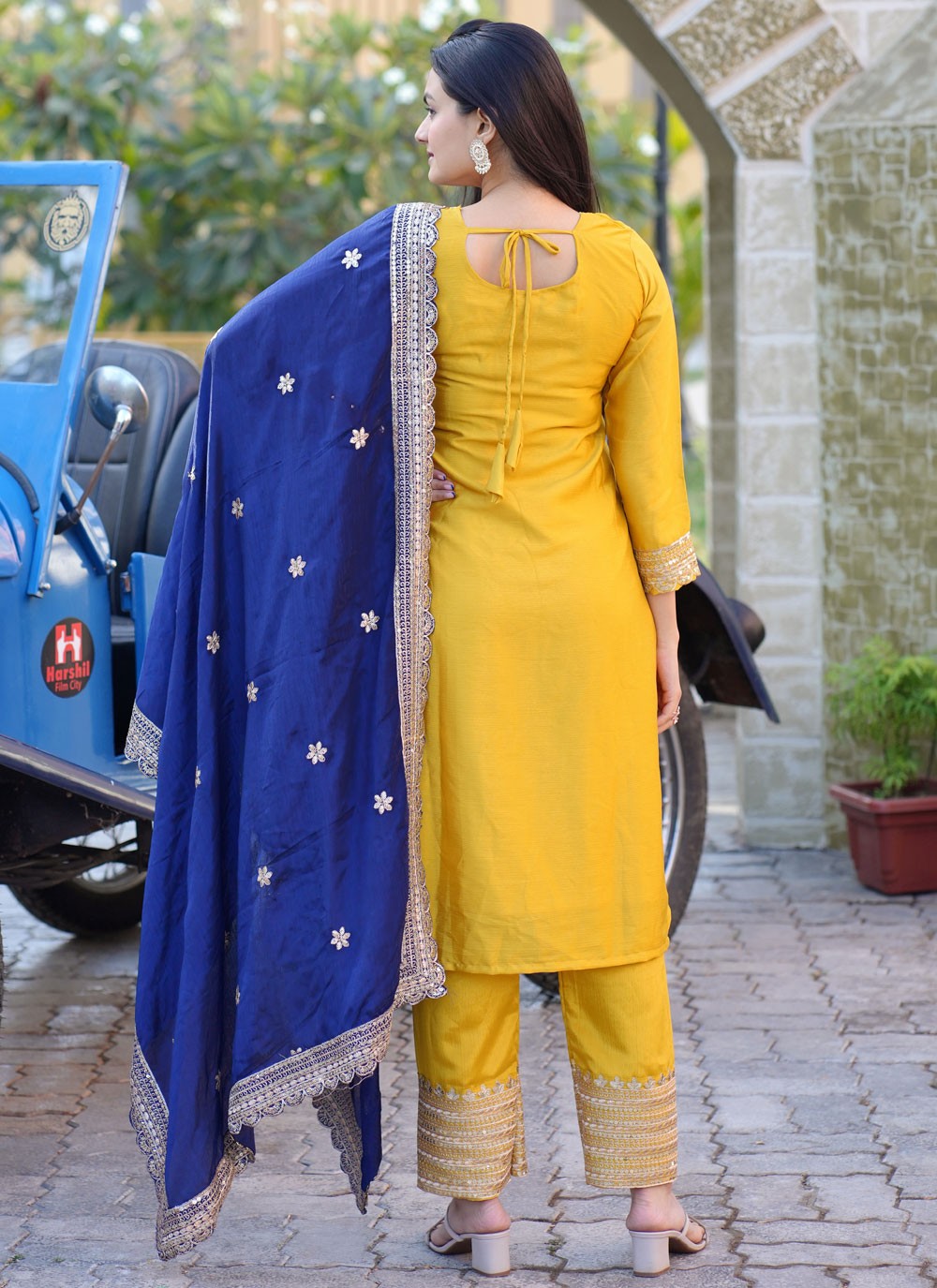 Sequins Chinon Yellow Salwar Suit T5977