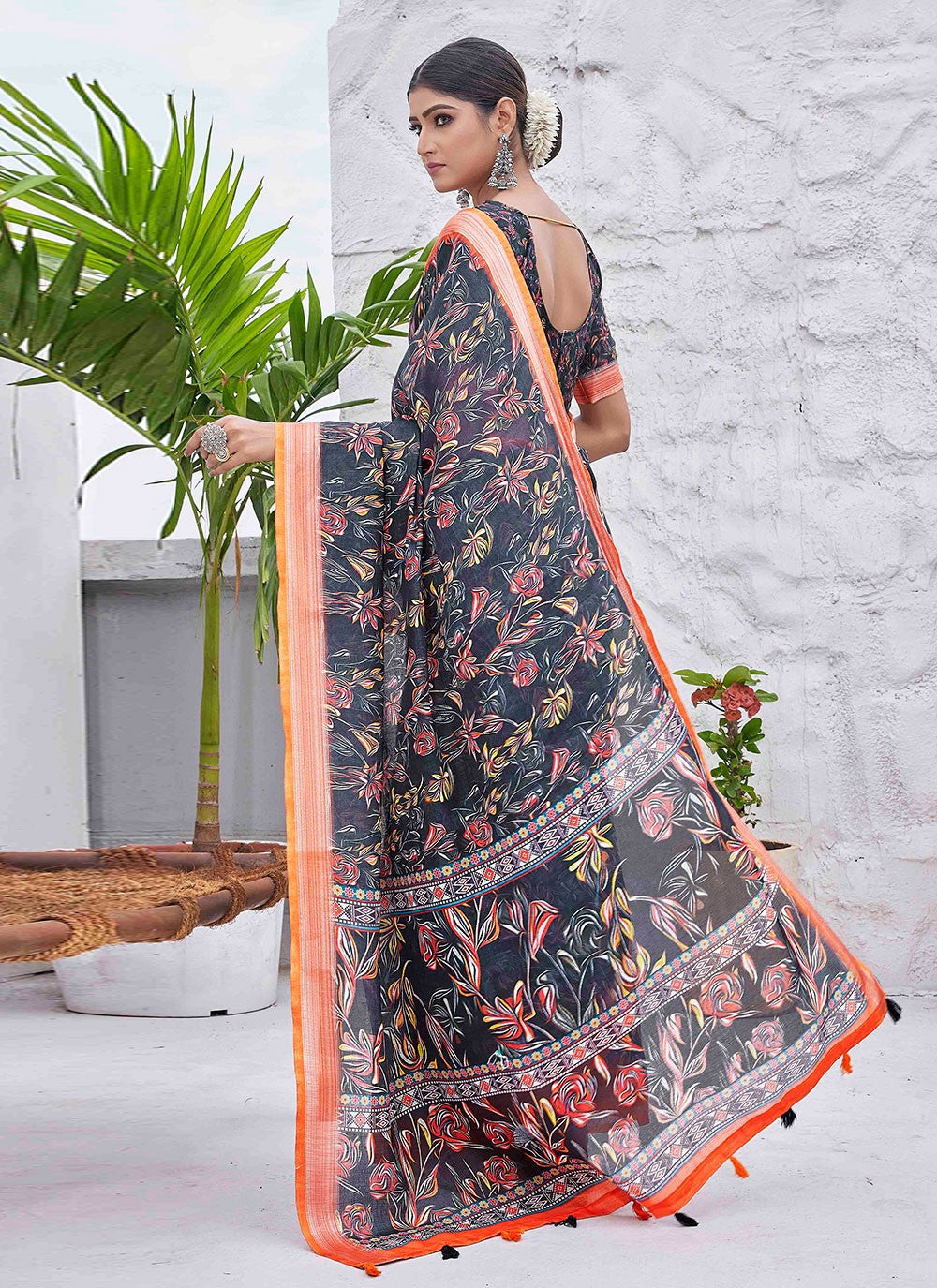 Classic Digital Print Linen Saree - S9004