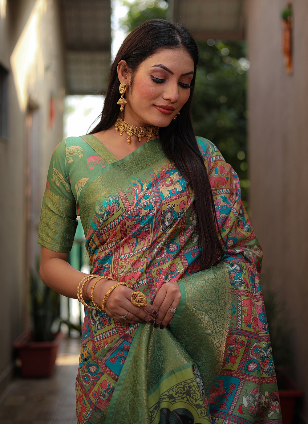 Classic Border Work Silk Saree - S8974