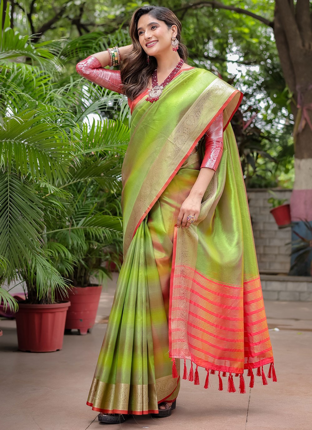 Classic Saree Woven Green Banarasi Silk S12432