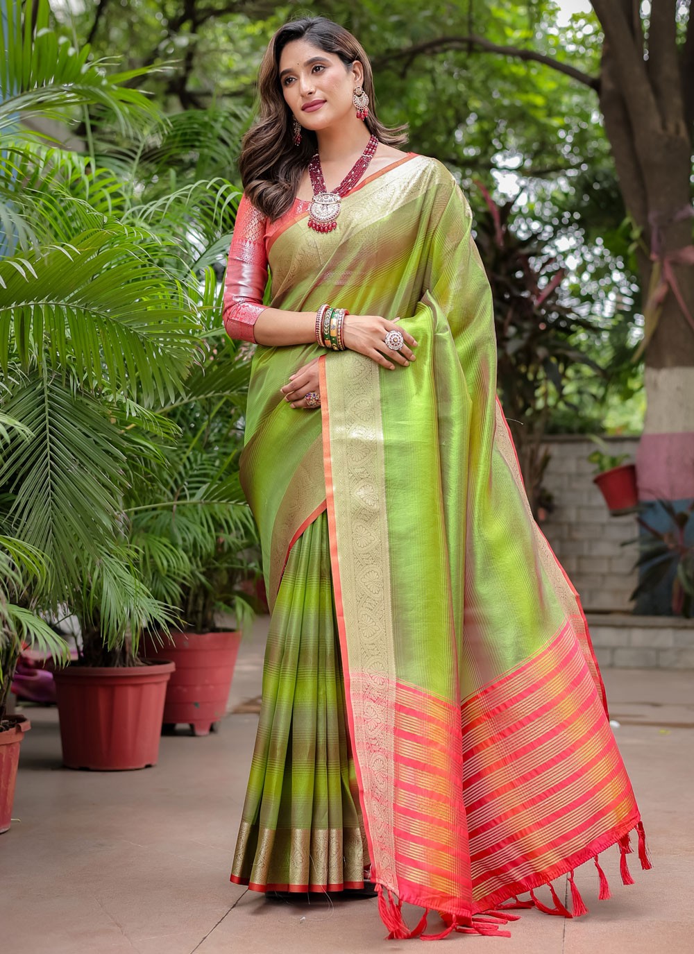 Classic Saree Woven Green Banarasi Silk Saree S12432