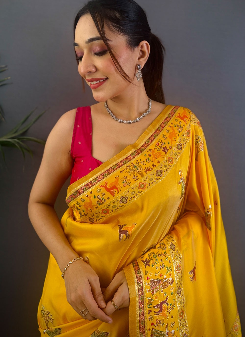 Yellow Pashmina Classic Saree Weaving Zari S17666