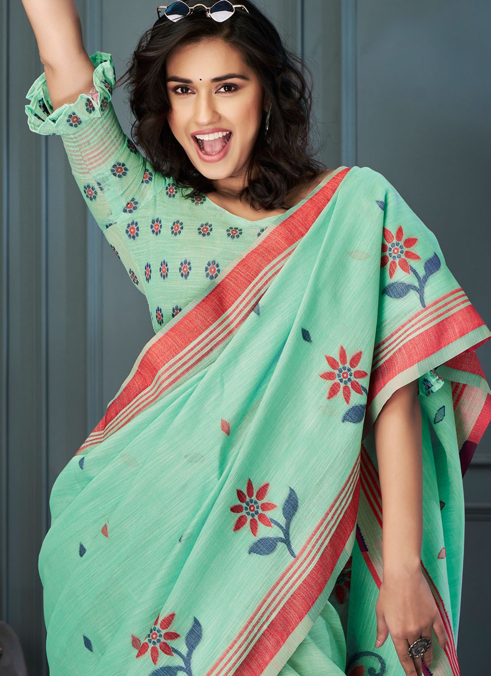 Classic Weaving Zari Linen Saree - S7705