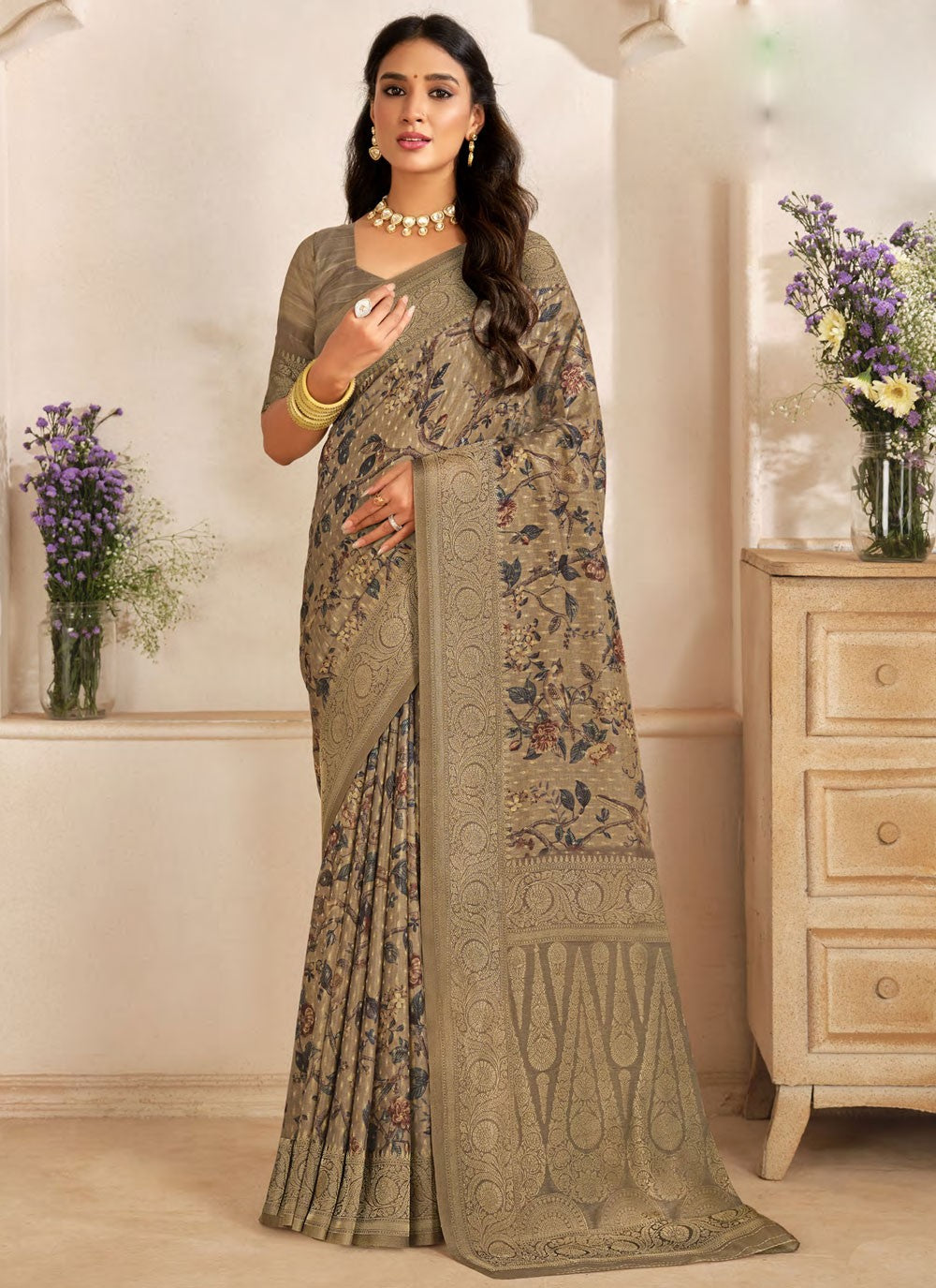 Classic Saree Weaving Zari Brown Silk Saree S13318