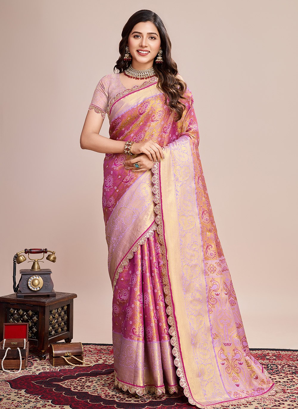 Classic Saree Woven Purple Silk Saree S13636