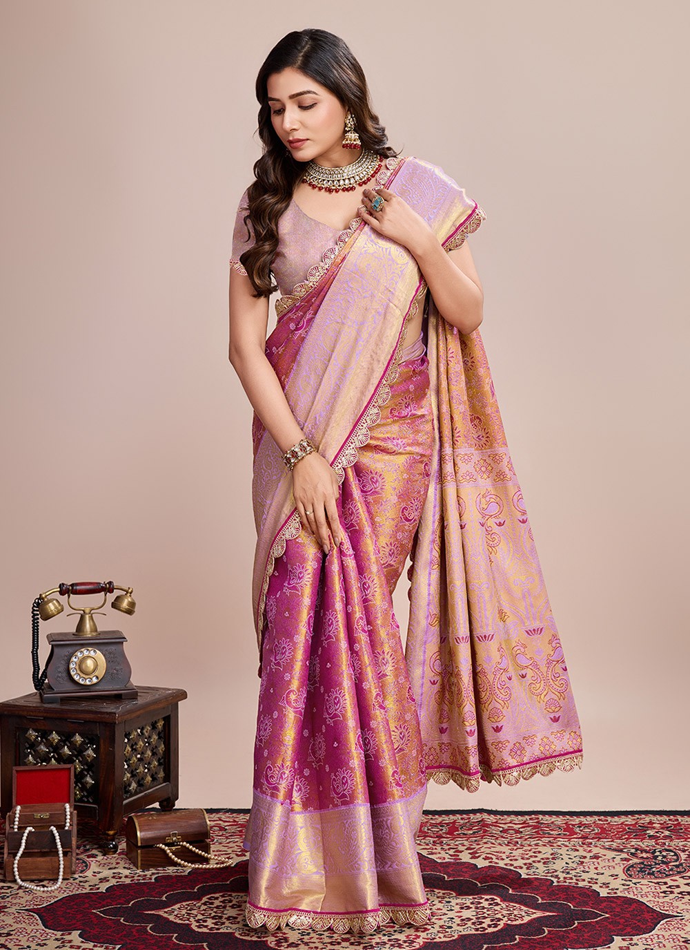 Classic Saree Woven Purple Silk Saree S13636