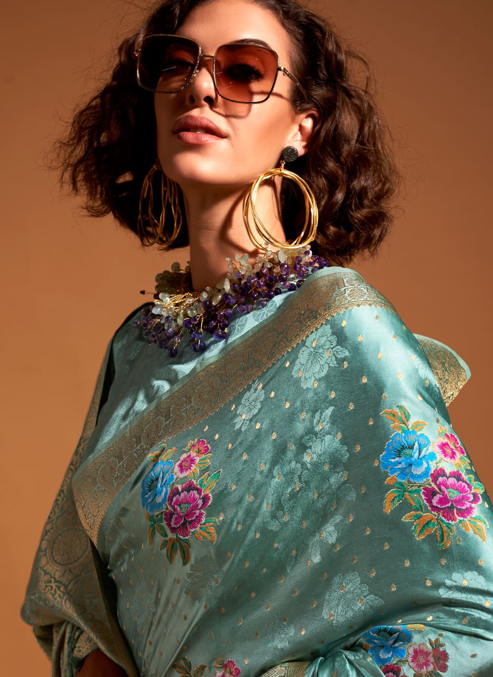 Classic Weaving Zari Handloom Silk Saree - S7701