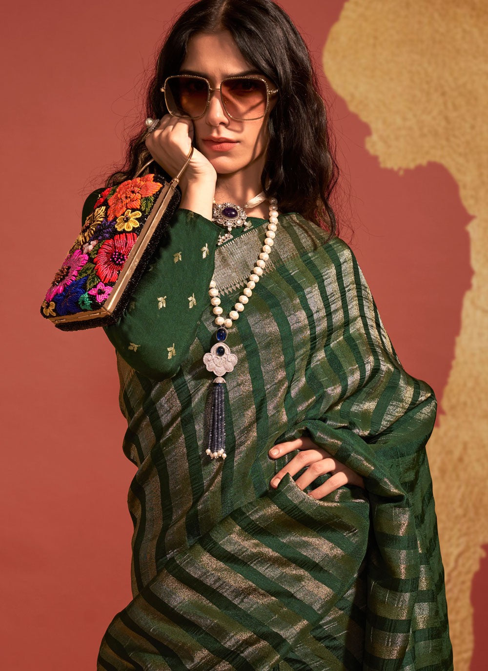 Trendy Weaving Zari Viscose Saree - S5856