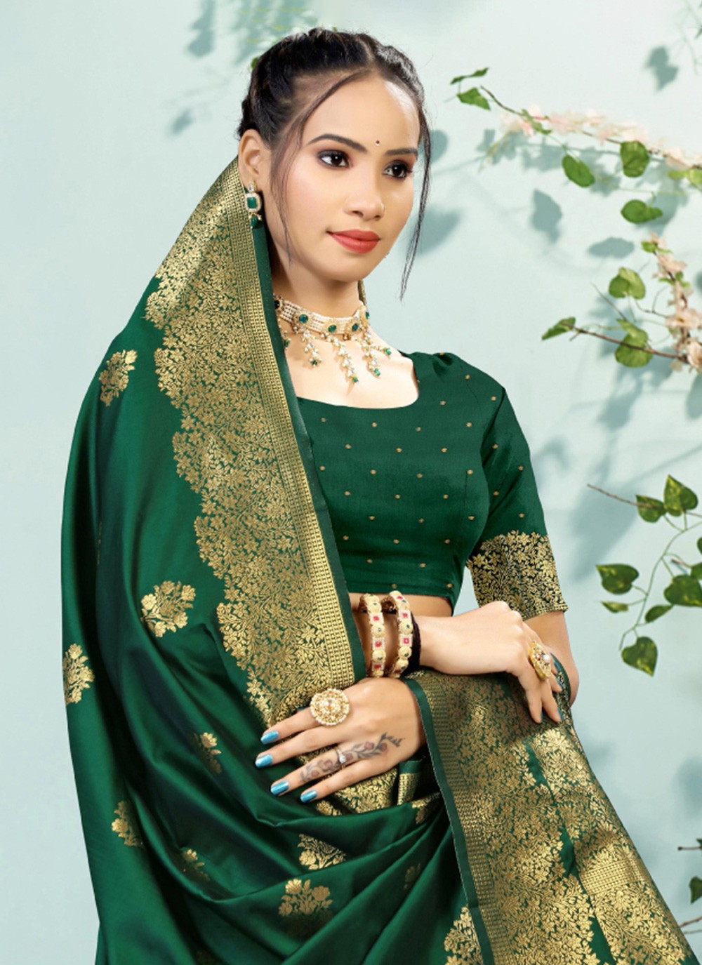 Classic Woven Silk Saree - S7371