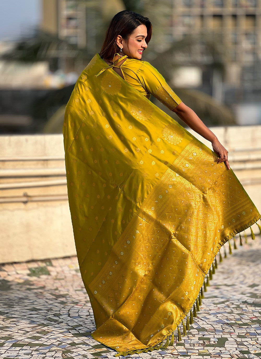 Woven Silk Green Saree S14680