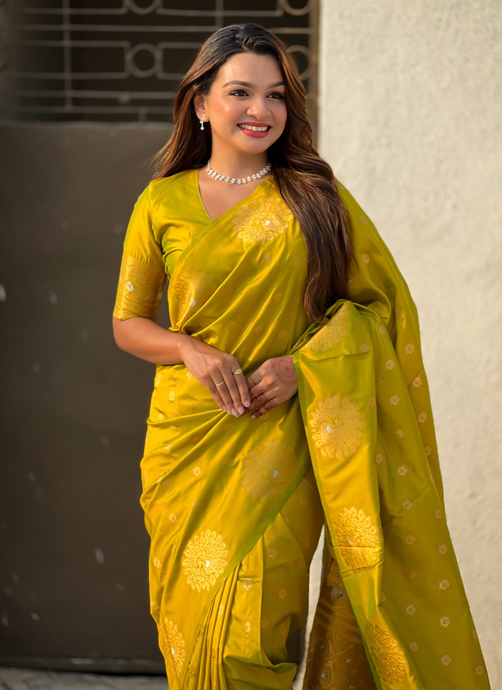 Woven Silk Green Saree S14680