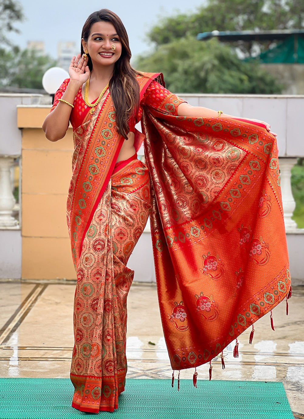 Red Kanjivaram Silk Contemporary Saree Jacquard Work, Woven S18798