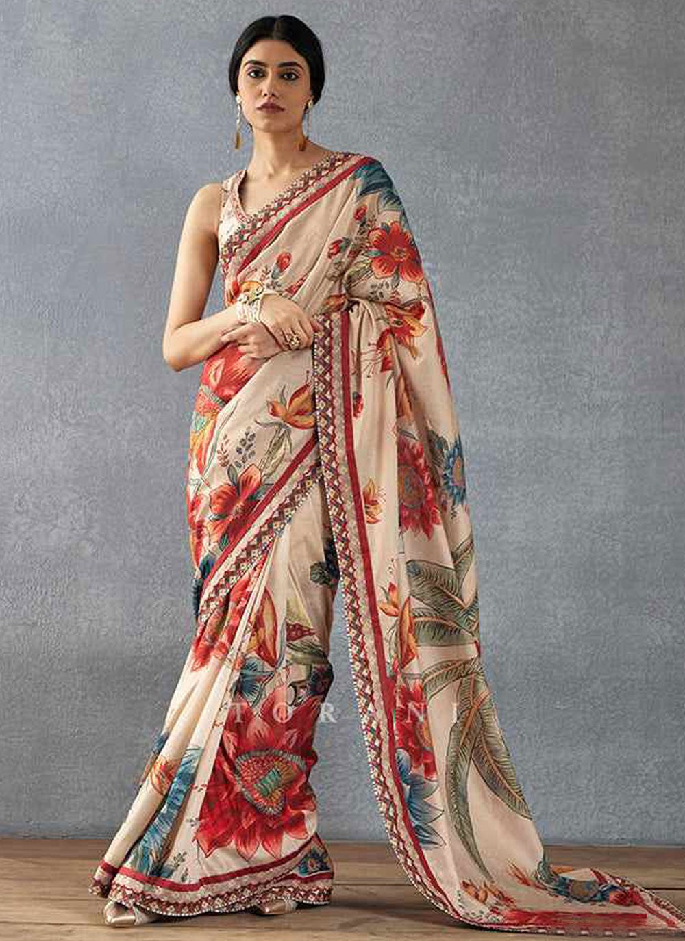Contemporary Printed Beige Pure Crepe Saree S13572