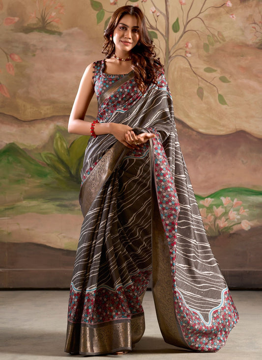 Border Work Pure Dola Grey Contemporary Saree S15044
