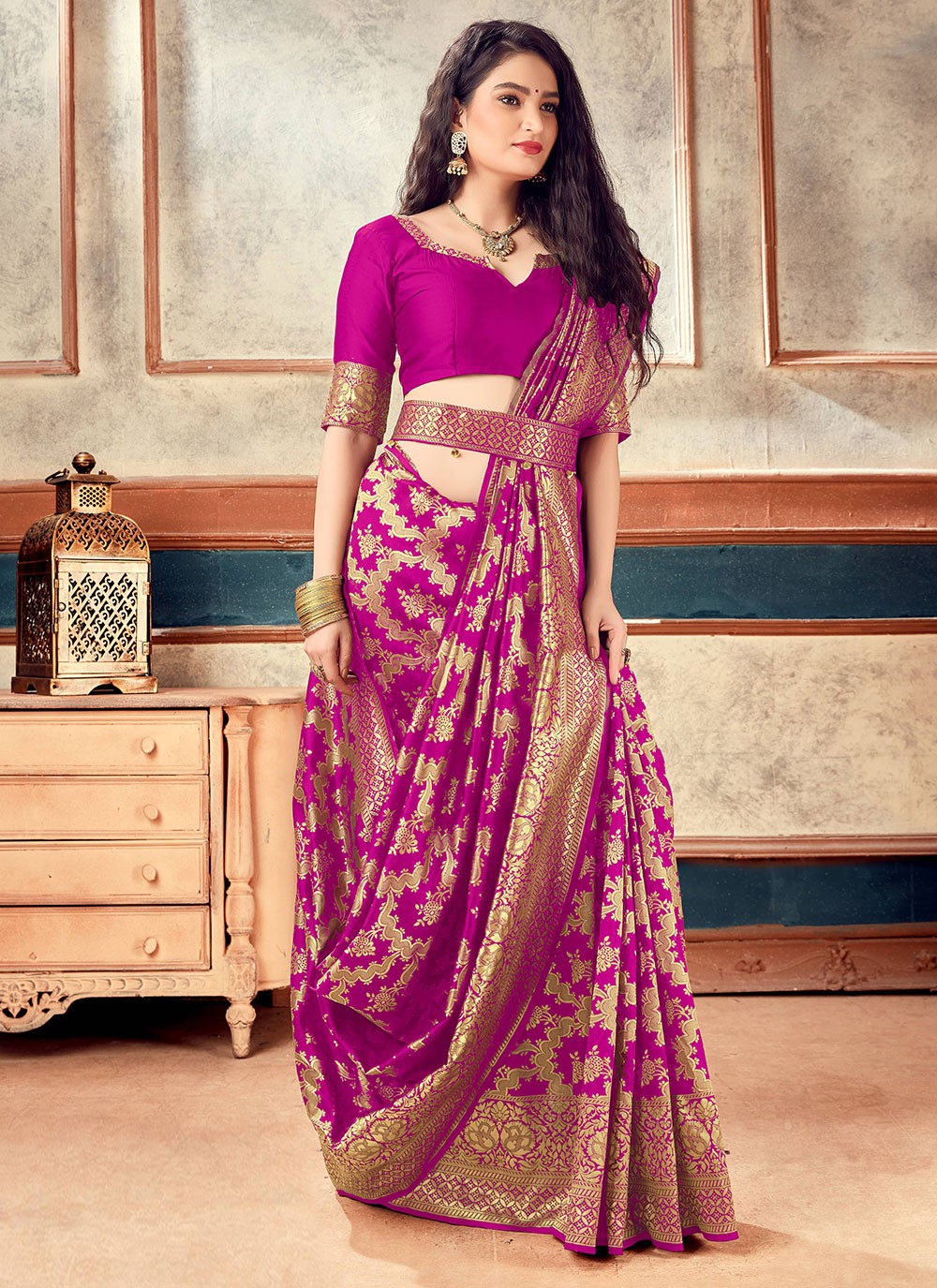 Trendy Weaving Zari Silk Saree - S2814