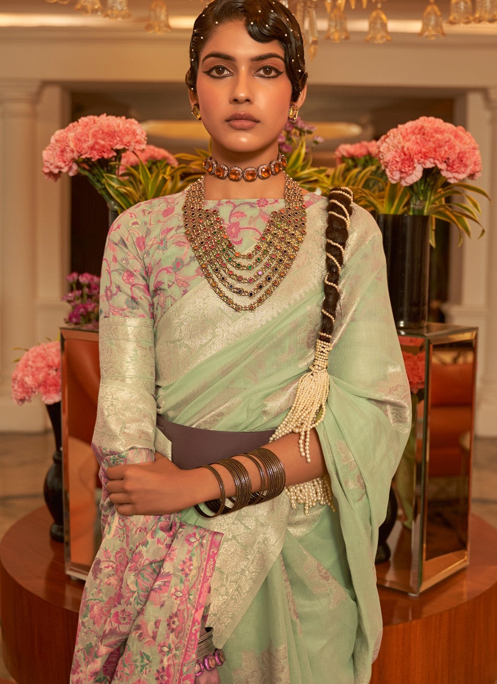 Classic Weaving Zari Art Silk Saree - S3684