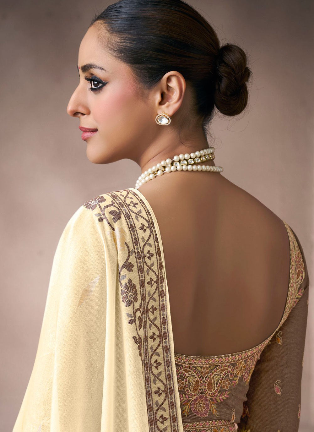 Cream Cotton Classic Saree Fancy Work S19863