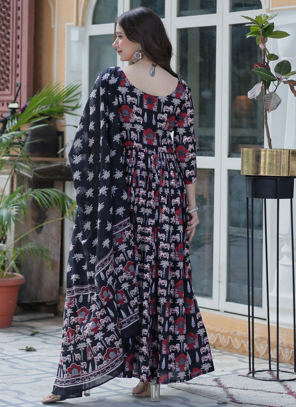Printed Cotton Black Salwar Suit T6408