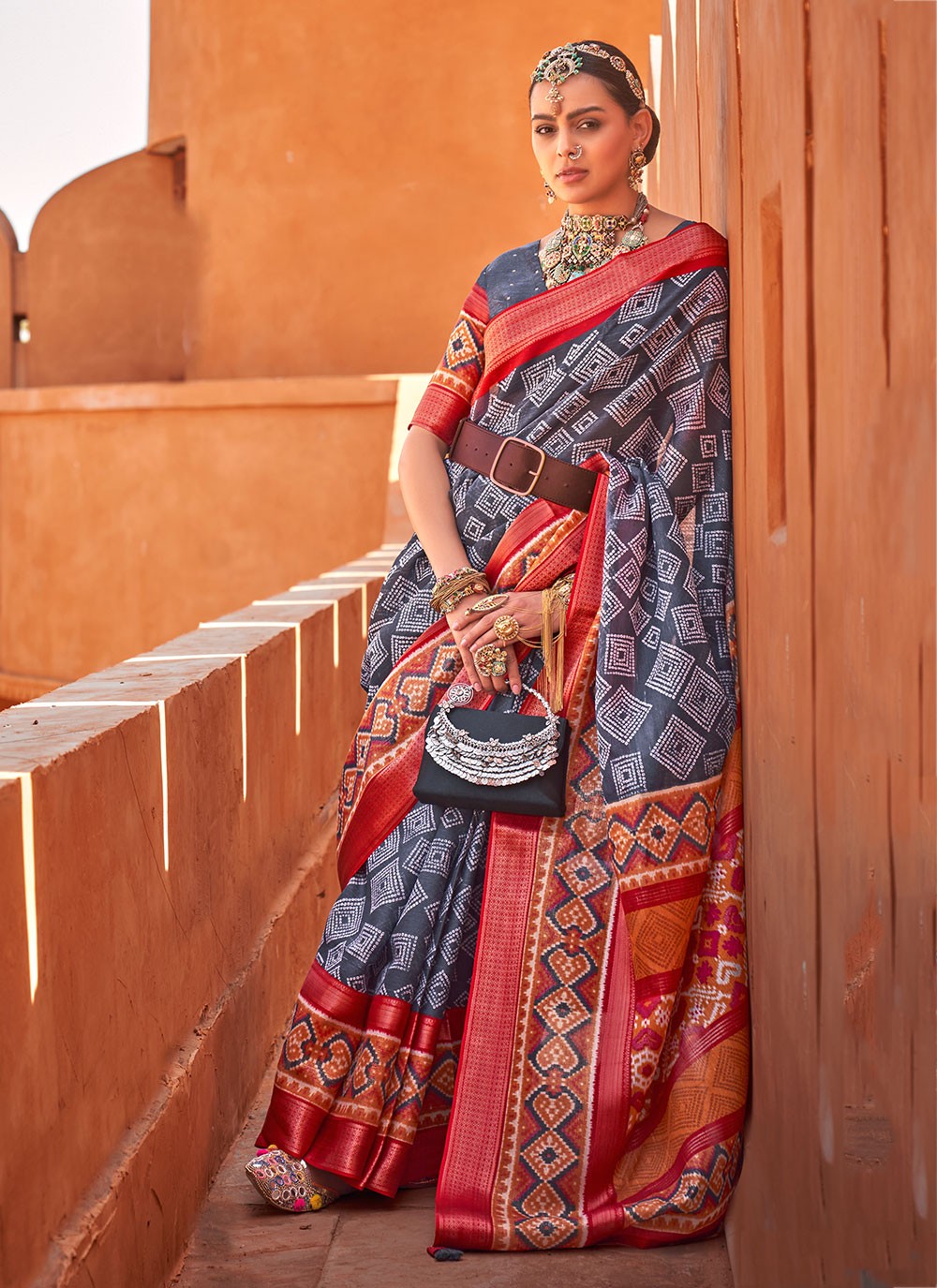 Classic Foliage Prints Cotton Silk Saree - S6712
