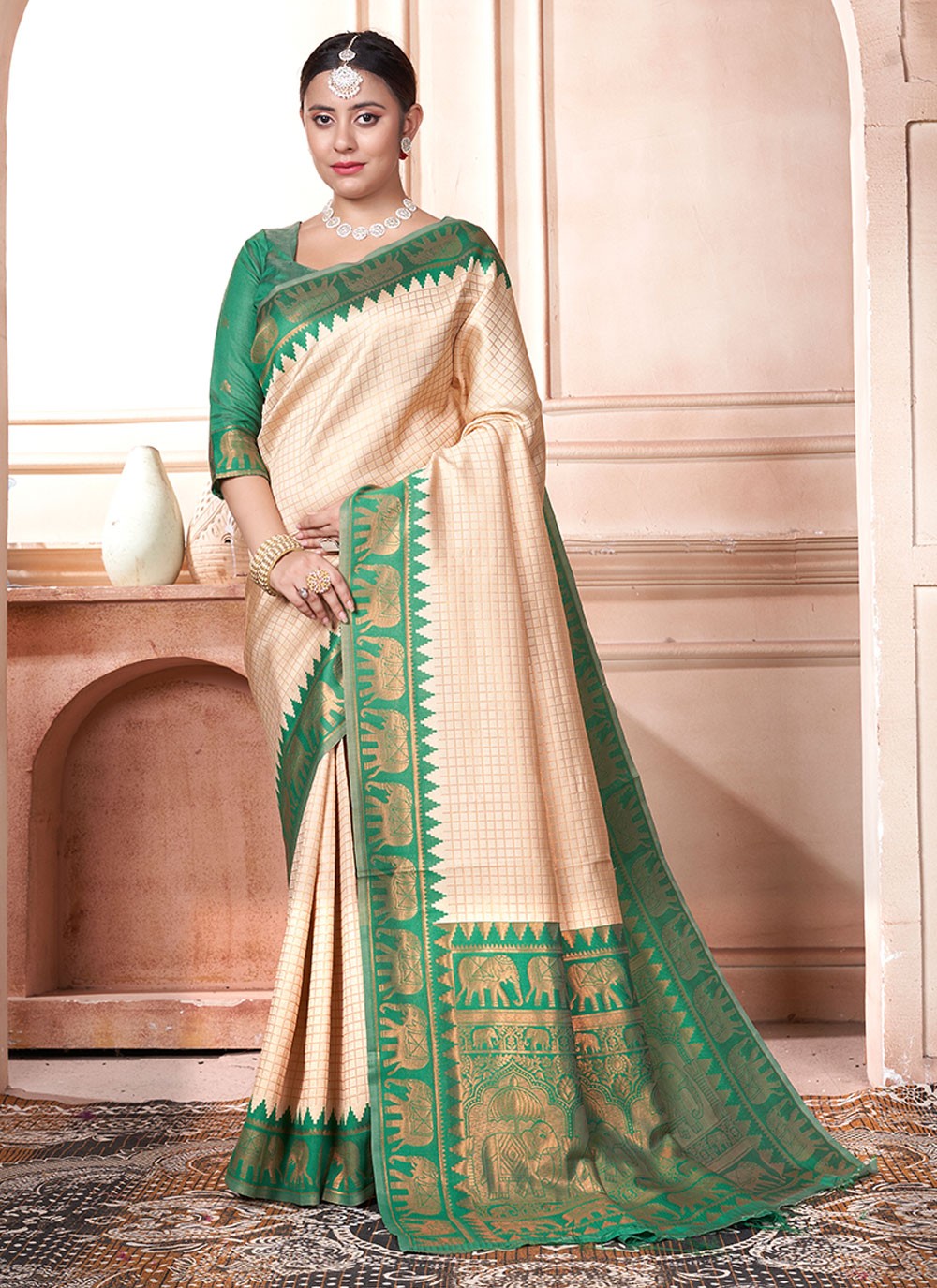 Contemporary Woven Kanjivaram Silk Saree - S6426
