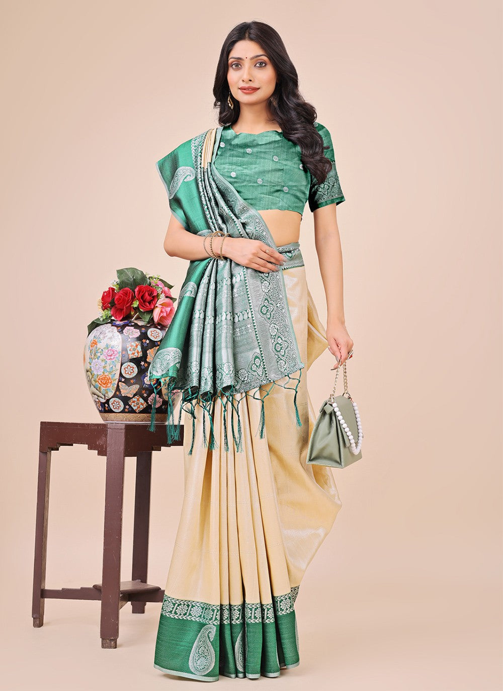 Woven Cotton Cream Trendy Saree S15178