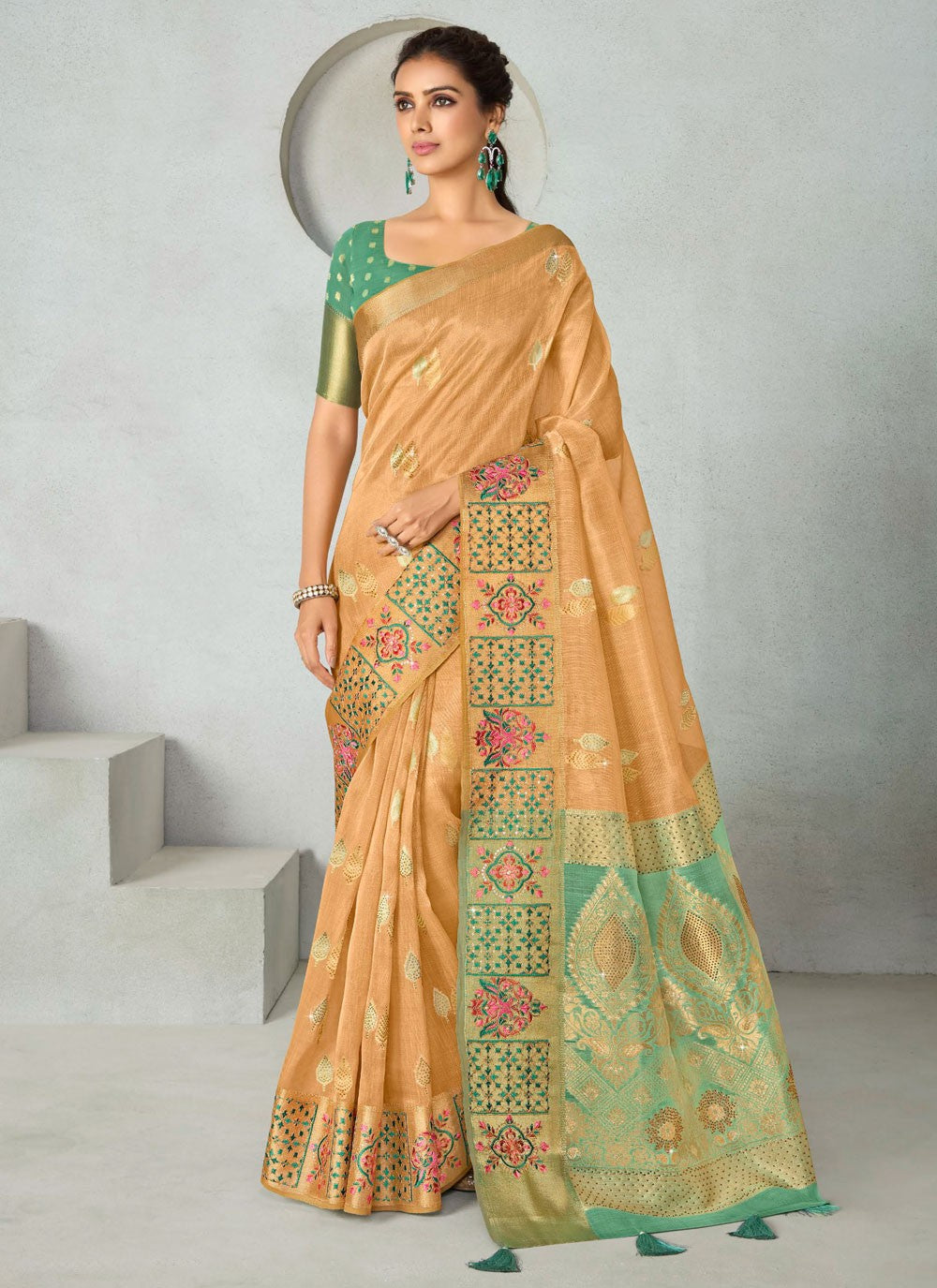 Classic Weaving Zari Silk Saree - S7689