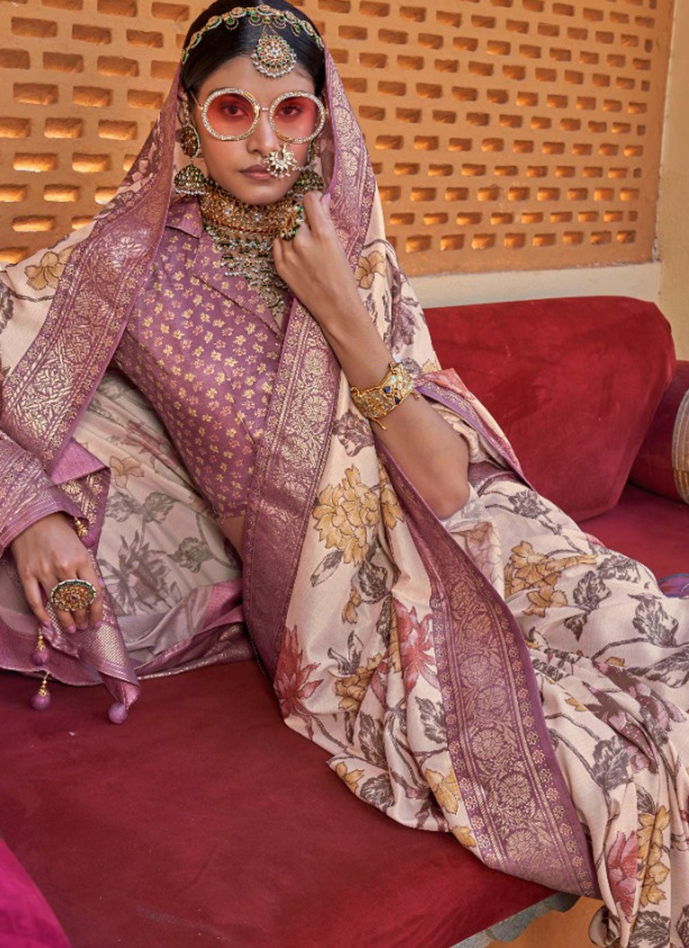 Border Work, Foliage Prints, Weaving Zari Silk Saree - S12095