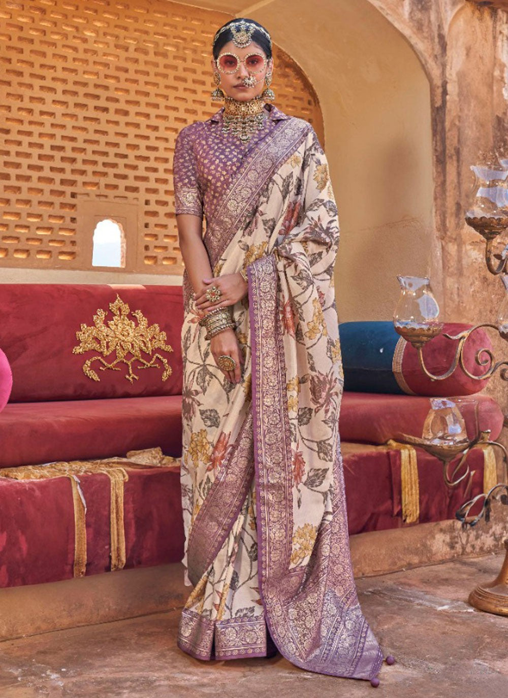 Border Work, Foliage Prints, Weaving Zari Silk Saree - S12095