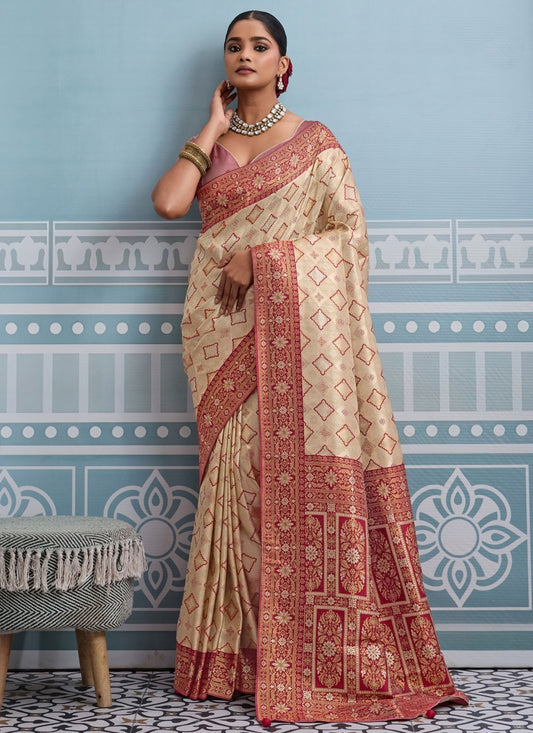 Cream Kanjivaram Silk Trendy Saree Weaving Zari S19819