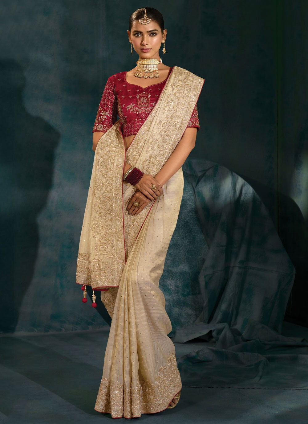 Cream Silk Classic Saree Cutdana, Embroidered, Moti, Mukesh Work, Zari S19714