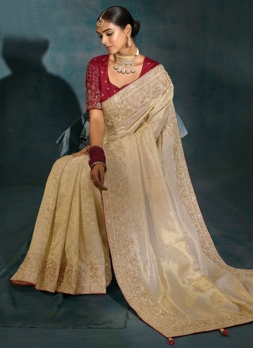 Cream Silk Classic Saree Cutdana, Embroidered, Moti, Mukesh Work, Zari S19714