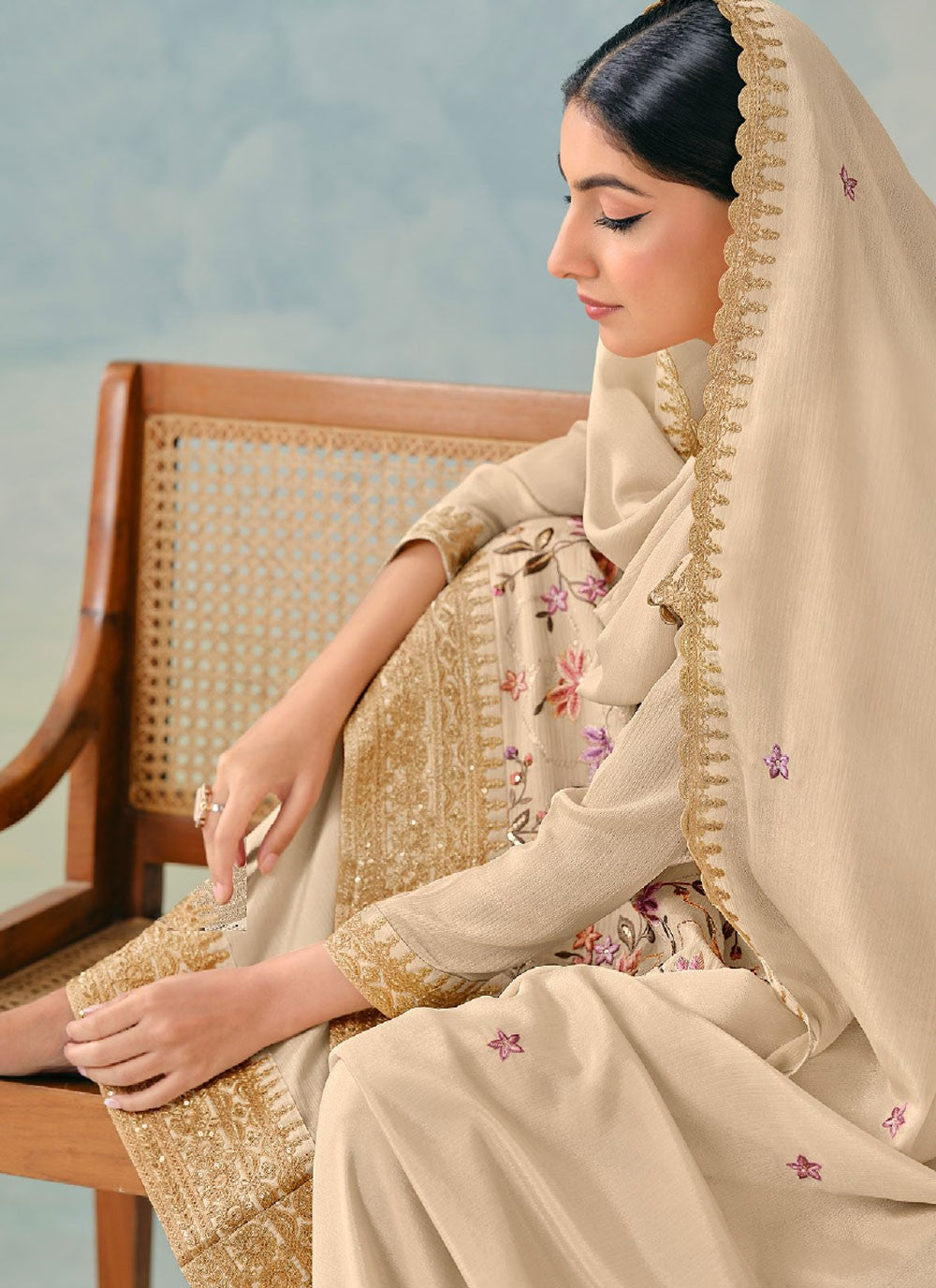 Palazzo Suit Embroidered, Zari Cream T7629