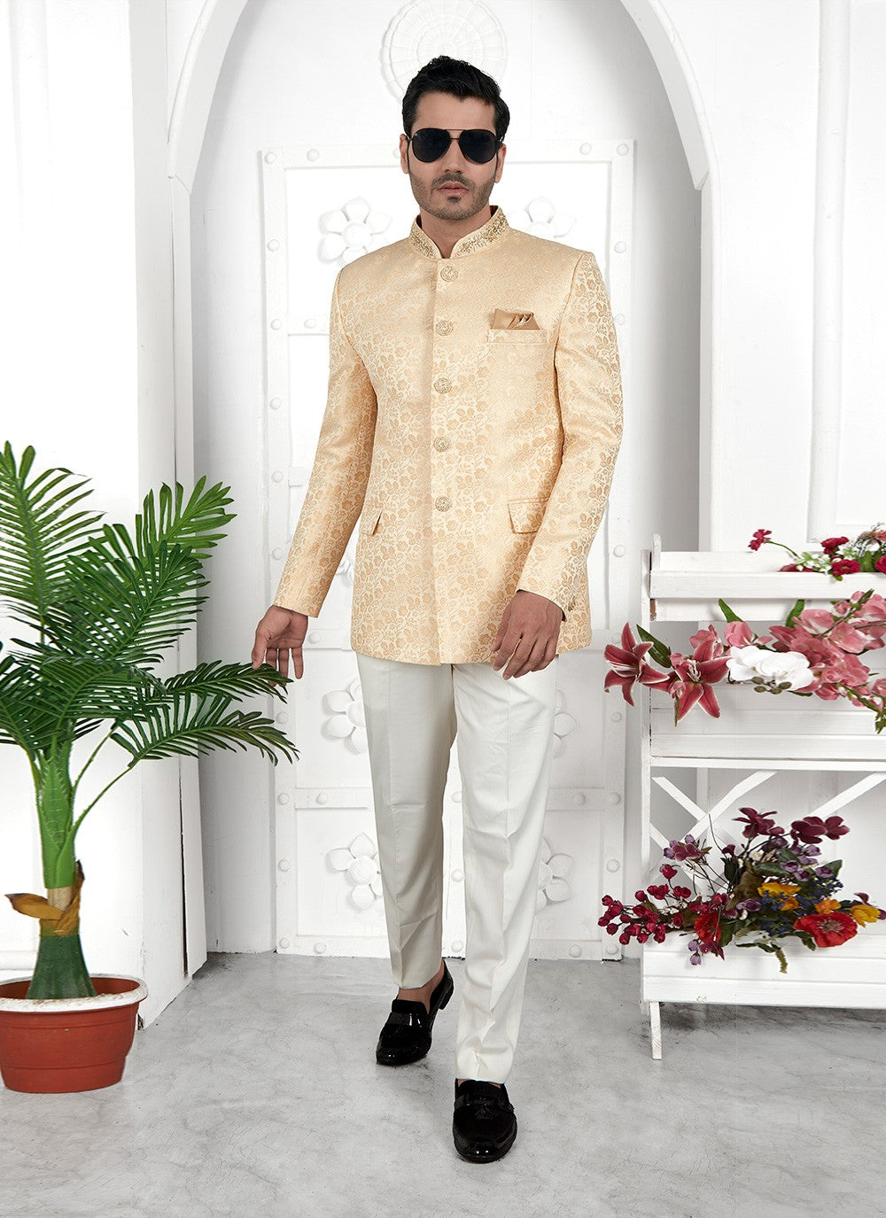 Buttons Jacquard Silk Cream Jacket Style - M6640