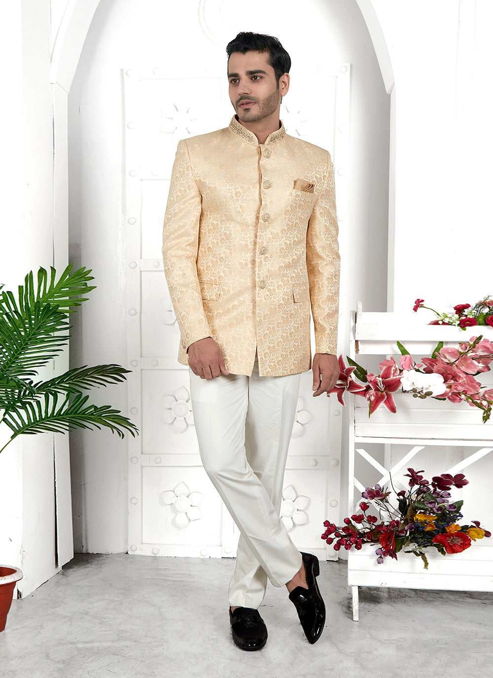 Buttons Jacquard Silk Cream Jacket Style - M6640