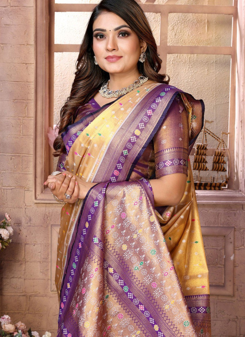 Trendy Saree Jacquard Work Cream Banarasi Silk S12897