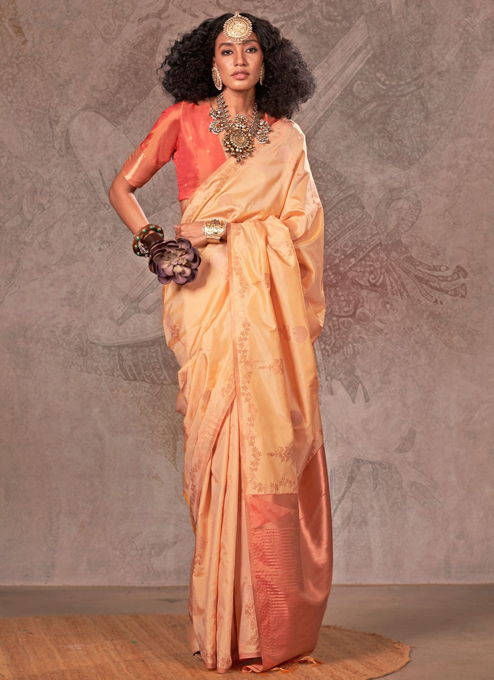 Classic Saree Weaving Zari Cream Handloom Silk Saree S13298
