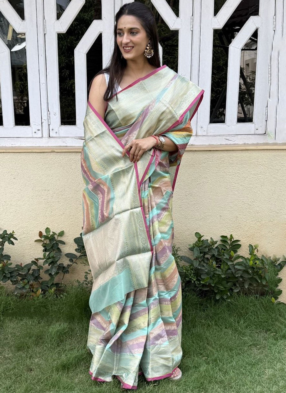 Weaving Zari Crepe Silk Saree - S11768